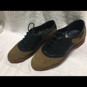 *NWT* Bass saddle shoes
